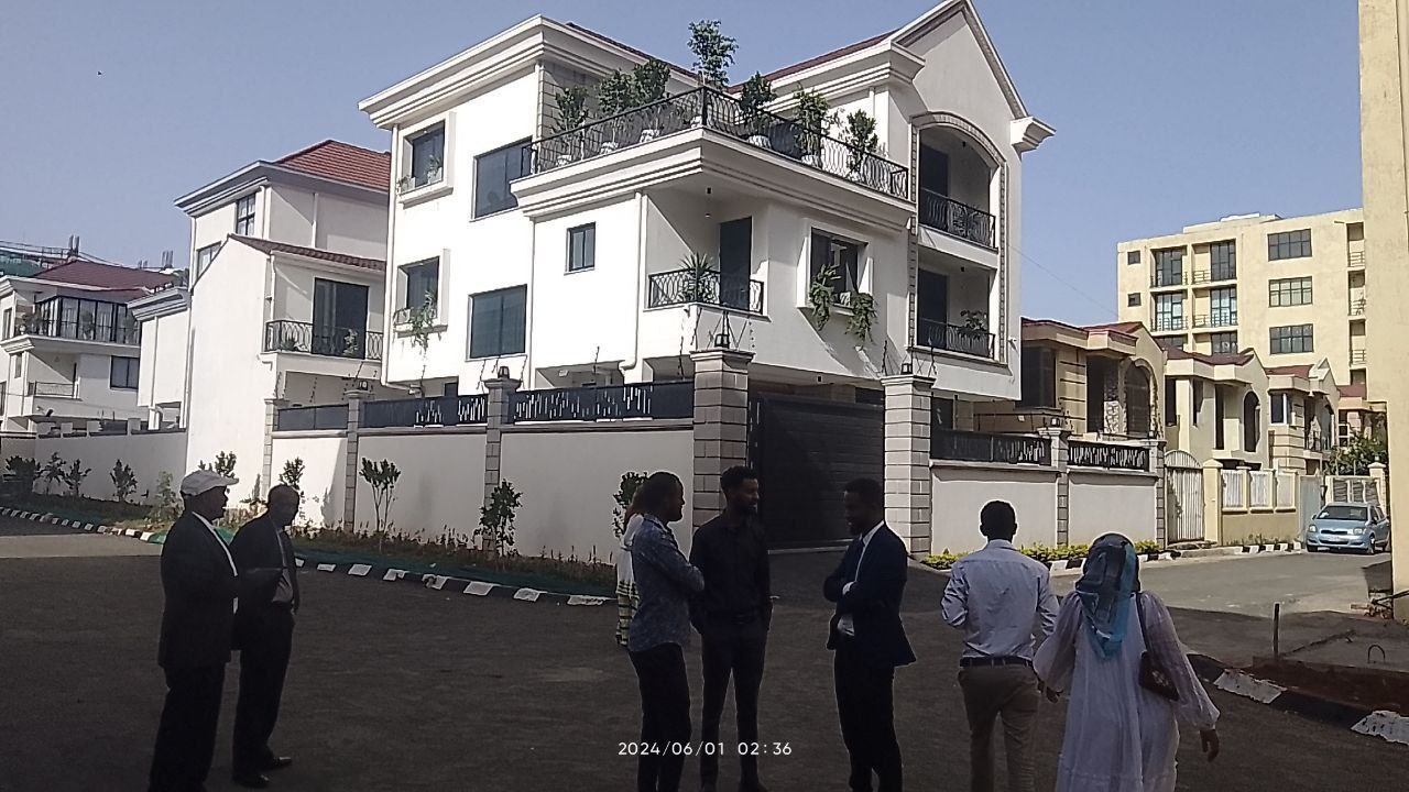 Luxurious Villa for Sale in Gift Real Estate
